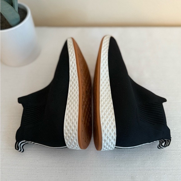 J/SLIDES Urban Sport Black Knit Stretch Slip In Sneakers - Picture 8 of 13